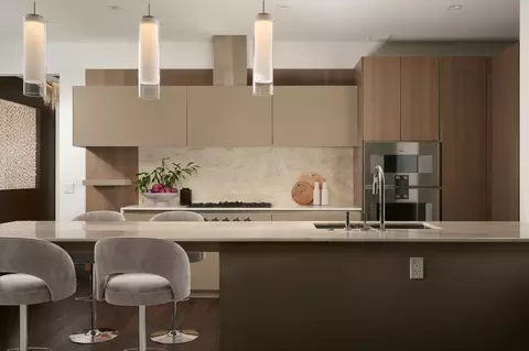 Kitchen - 363 E Wacker Dr #1607, Chicago, IL 60601 photo 1 of 2