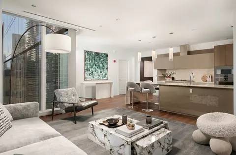 Living - 363 E Wacker Dr #1607, Chicago, IL 60601 photo 2 of 3