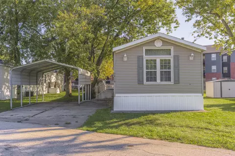 1816 A St, Normal, IL 61761 photo 29