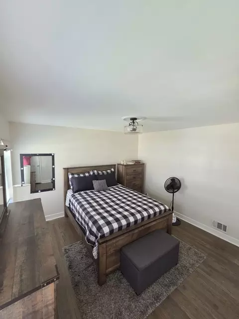 Bedroom - 1436 N Harlem Ave #E, River Forest, IL 60305 photo 1 of 2