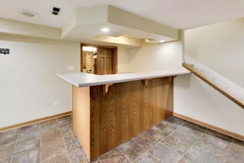 Other - 4230 Eisenhower Cir, Hoffman Estates, IL 60192 photo 10 of 10