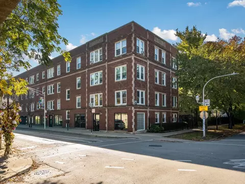 1411 W Farwell Ave #K3, Chicago, IL 60626