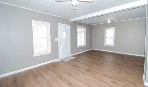 Living - 342 Beach St S, Kewanee, IL 61443 photo 2 of 2