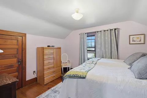 Bedroom - 2526 4th St, Moline, IL 61265 photo 3 of 3