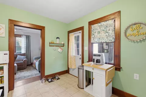 Entry Way - 2526 4th St, Moline, IL 61265 photo 1 of 1
