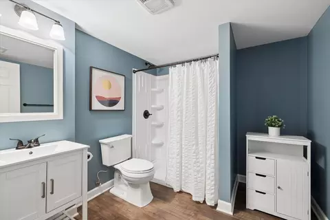 Bath - Undisclosed, Hoffman Estates, IL 60192 photo 5 of 5