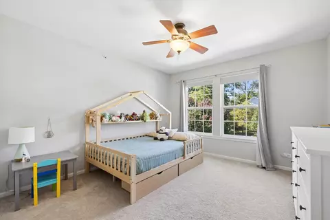 Bedroom - Undisclosed, Hoffman Estates, IL 60192 photo 3 of 4