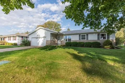 1725 Fletcher St, Princeton, IL 61356