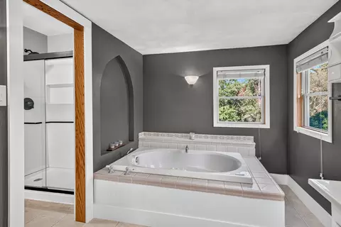 Bath - 3708 Mill Rd, Cherry Valley, IL 61016 photo 3 of 6