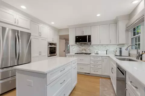 Kitchen - Undisclosed, Wheaton, IL 60187 photo 3 of 3
