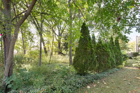 Exterior - Undisclosed, Wheaton, IL 60187 photo 6 of 6