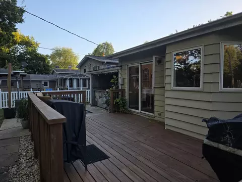 Exterior - 732 Fort St, Ottawa, IL 61350 photo 2 of 5