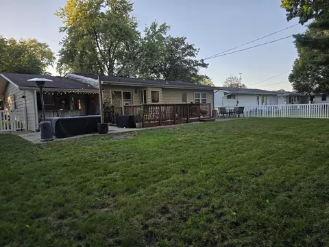Exterior - 732 Fort St, Ottawa, IL 61350 photo 4 of 5