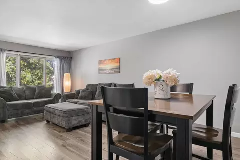 Dining - 1451 Elder Dr, Aurora, IL 60506 photo 2 of 3
