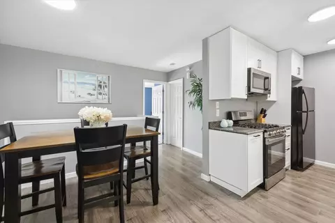 Dining - 1451 Elder Dr, Aurora, IL 60506 photo 1 of 3