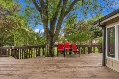 Exterior - 1221 W Sable Dr, Addison, IL 60101 photo 5 of 22