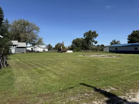 16315 2nd Ave, East Moline, IL 61244