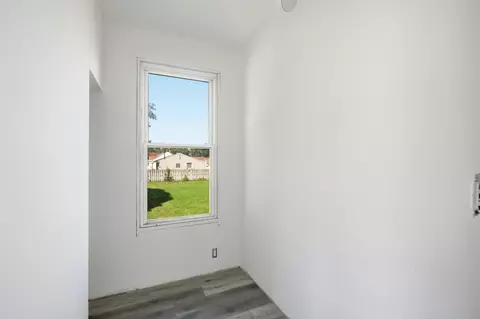 Entry Way - 3045 Morgan St, Steger, IL 60475 photo 2 of 4