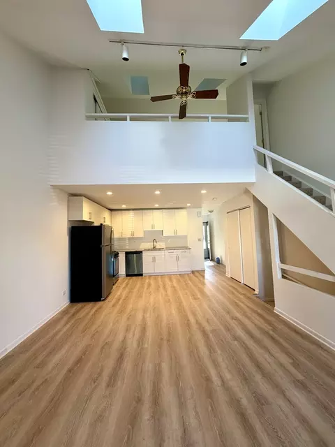 Other - 658 Rosner Dr, Roselle, IL 60172 photo 1 of 5