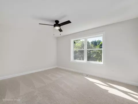 Bedroom - 605 Polo Dr, Wheaton, IL 60187 photo 3 of 6