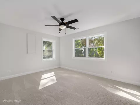 Bedroom - 605 Polo Dr, Wheaton, IL 60187 photo 1 of 6