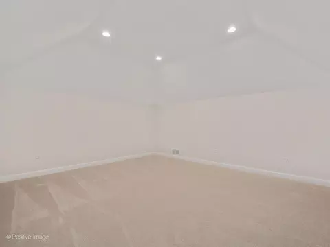 Bedroom - 605 Polo Dr, Wheaton, IL 60187 photo 6 of 6