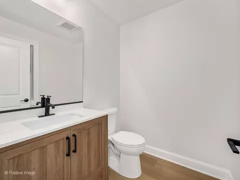 Bath - 605 Polo Dr, Wheaton, IL 60187 photo 7 of 7