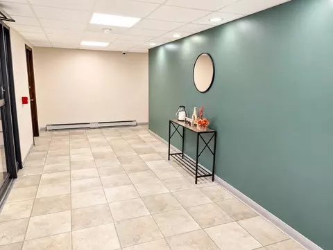 Entry Way - 850 Des Plaines Ave #101, Forest Park, IL 60130 photo 2 of 4