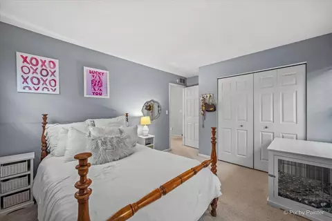 Bedroom - 15 Castlerea Ct, Cary, IL 60013 photo 3 of 5