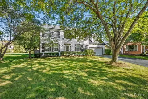 Exterior - 15 Castlerea Ct, Cary, IL 60013 photo 3 of 5