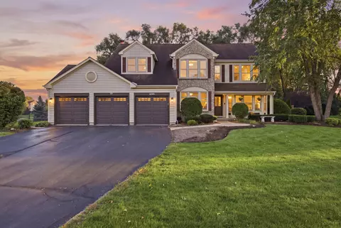 1245 Alexandra Blvd, Crystal Lake, IL 60014