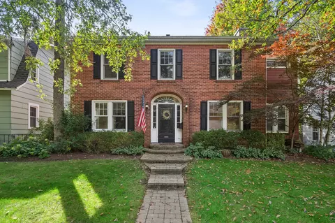 1540 Sheridan Rd, Highland Park, IL 60035