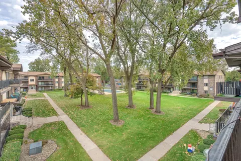 Exterior - Undisclosed, Crestwood, IL 60418 photo 5 of 11