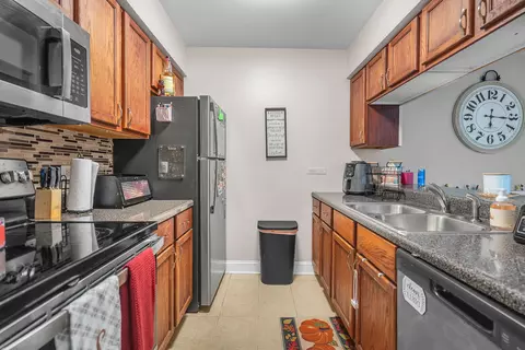 Kitchen - Undisclosed, Crestwood, IL 60418 photo 2 of 4