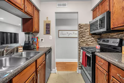 Kitchen - Undisclosed, Crestwood, IL 60418 photo 1 of 4