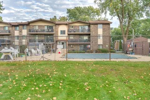 Exterior - Undisclosed, Crestwood, IL 60418 photo 8 of 11