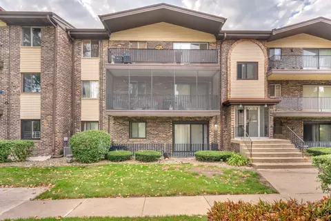 Exterior - Undisclosed, Crestwood, IL 60418 photo 9 of 11