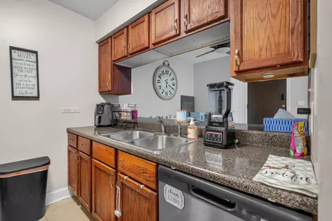 Kitchen - Undisclosed, Crestwood, IL 60418 photo 3 of 4