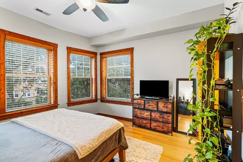 Bedroom - 2021 W Arthur St #2E, Chicago, IL 60645 photo 3 of 3