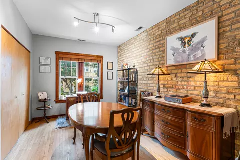 Dining - 2021 W Arthur St #2E, Chicago, IL 60645 photo 1 of 1