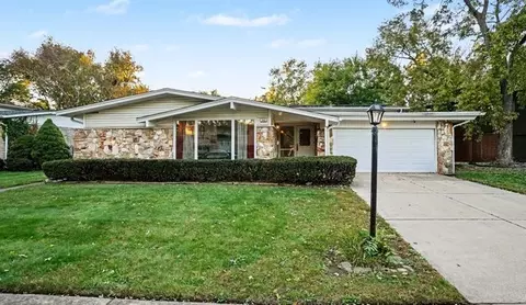 440 N Arizona Ave, Glenwood, IL 60425