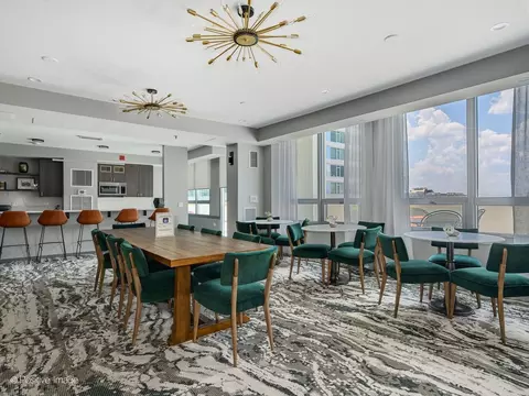 Dining - 701 S Wells St #3306, Chicago, IL 60607 photo 1 of 1