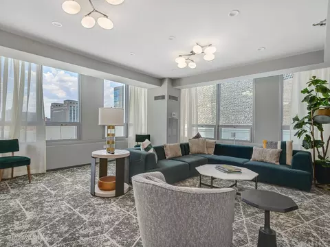Living - 701 S Wells St #3306, Chicago, IL 60607 photo 11 of 11