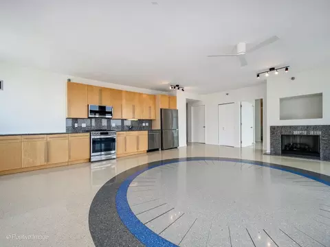 Living - 701 S Wells St #3306, Chicago, IL 60607 photo 4 of 11