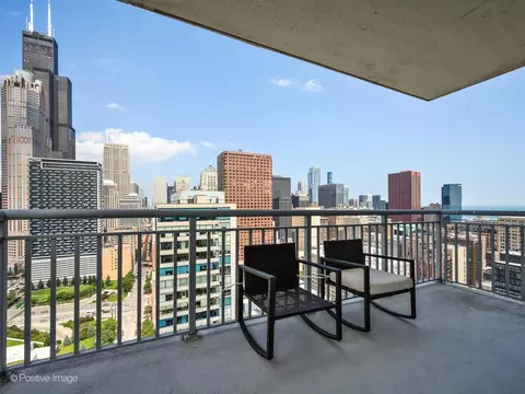 Exterior - 701 S Wells St #3306, Chicago, IL 60607 photo 2 of 3