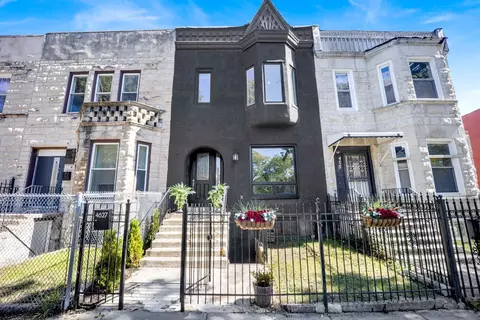 4627 S Saint Lawrence Ave, Chicago, IL 60653