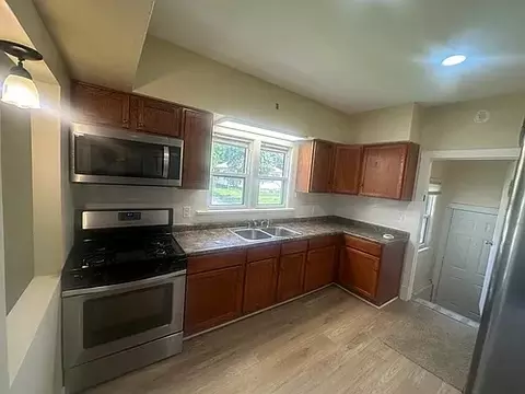 Kitchen - 604 S Poplar Ave, Kankakee, IL 60901 photo 1 of 1