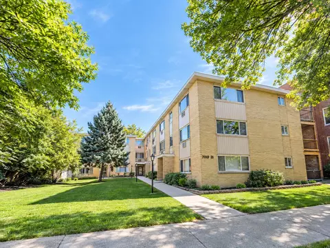 7019 N Ridge Blvd #1A, Chicago, IL 60645