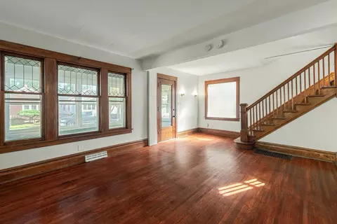 Living - 111 Warren Ave, Aurora, IL 60505 photo 2 of 2