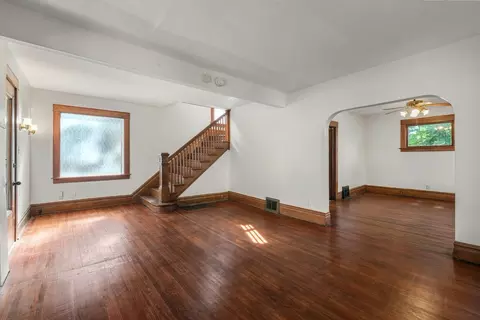 Living - 111 Warren Ave, Aurora, IL 60505 photo 1 of 2